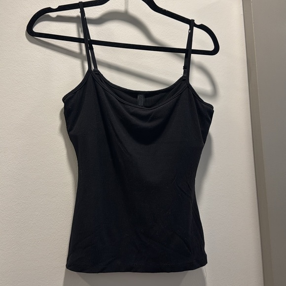 Skims Cami Bundle - Picture 2 of 7